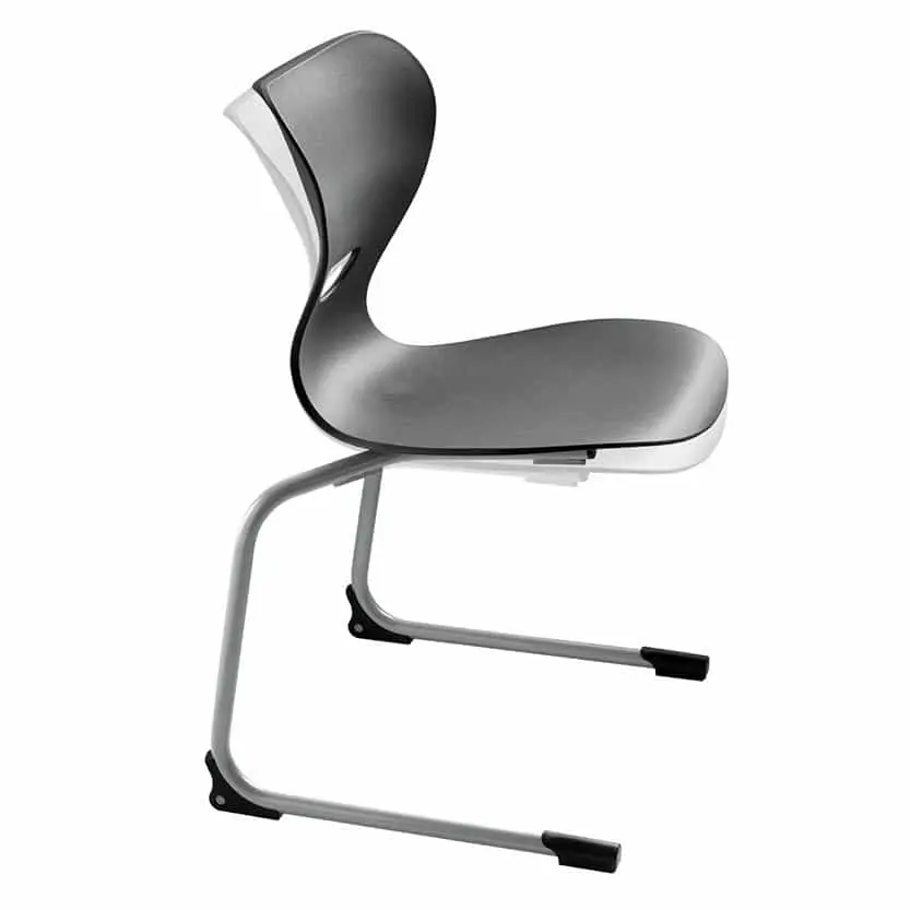 Chaise monocoque en polypropylène